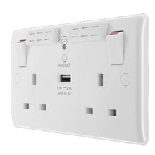 British General 800 Series 13A White Switched Wi-Fi Extender Socket 2-Gang SP + 2.1A 10.5W 1-Outlet Type A USB Charger 822UWR