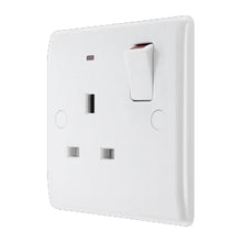 British General 800 Series 13A White Switched Socket With Indicator 1 Gang SP 825