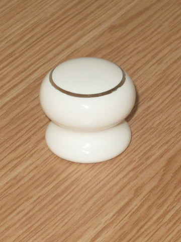 Securit-White/Goldline Ceramic Knobs (2)